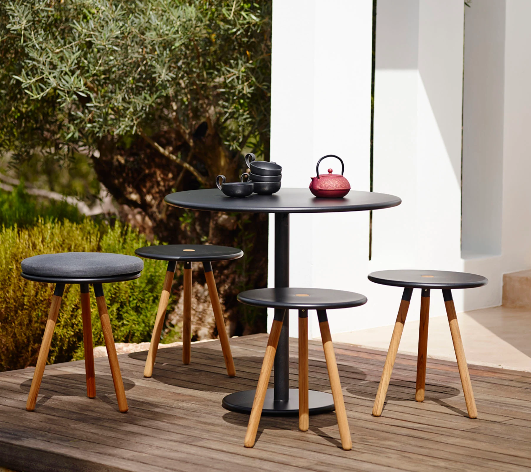 Area table/stool - Image 5