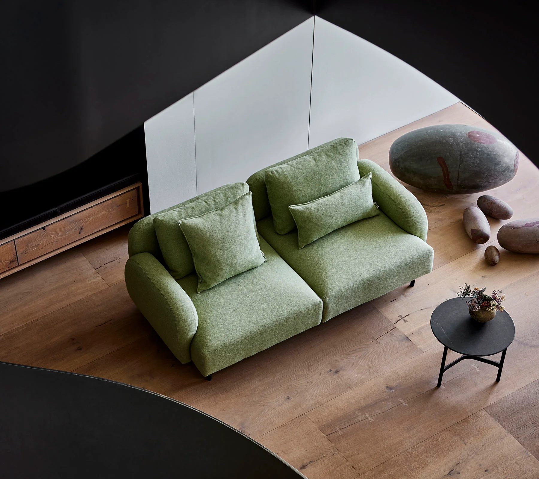 Aura 2-seater sofa - Image 6