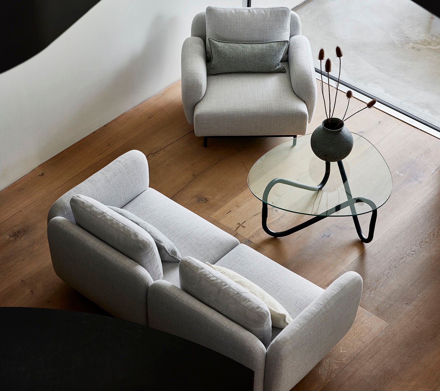 Aura lounge chair - Image 3