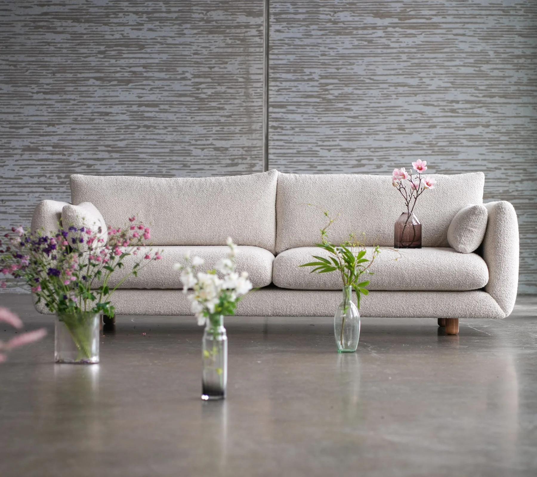 Bloom 3-seater sofa w/teak legs - Image 4