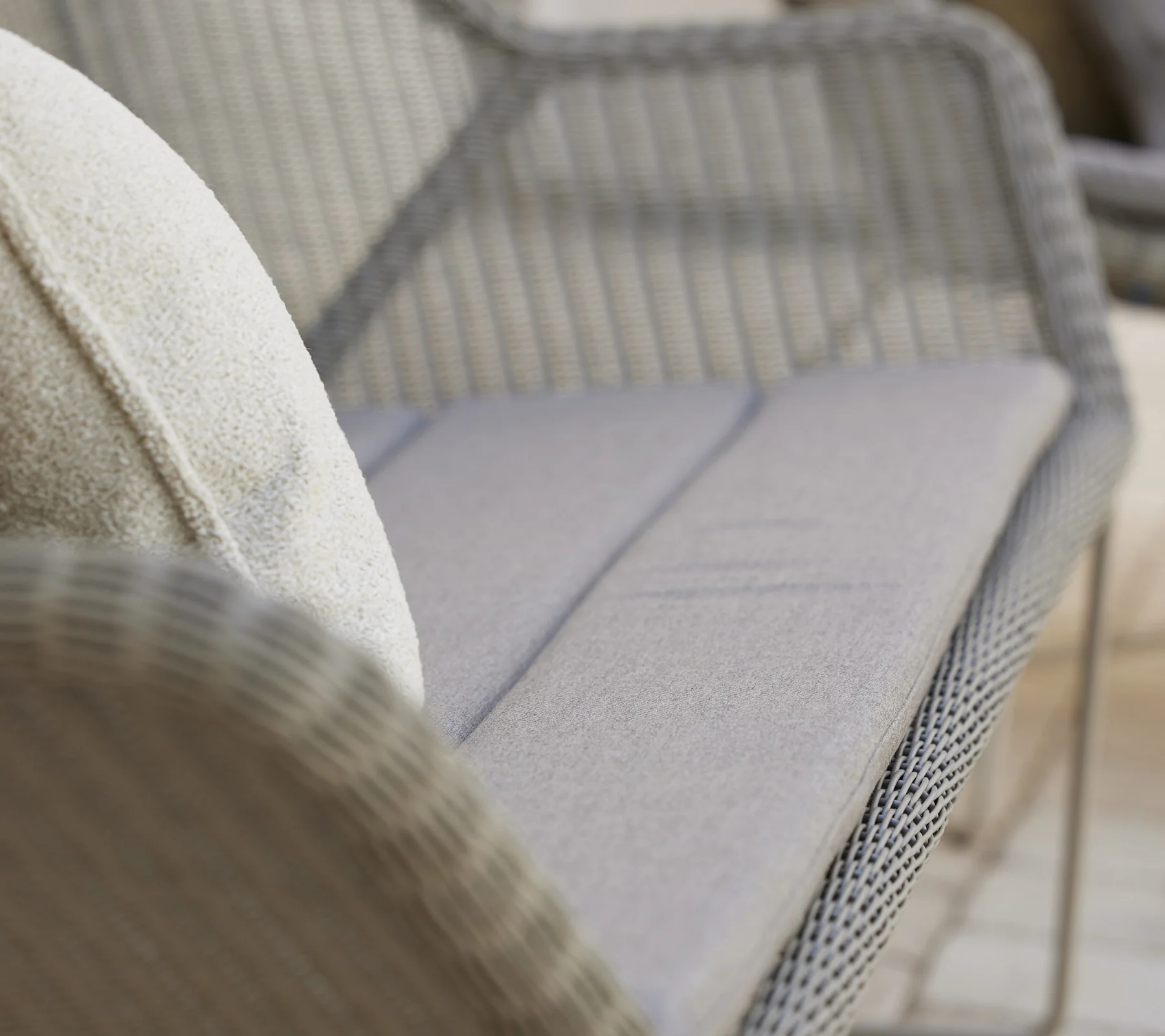 Breeze 2-seater sofa - Image 8