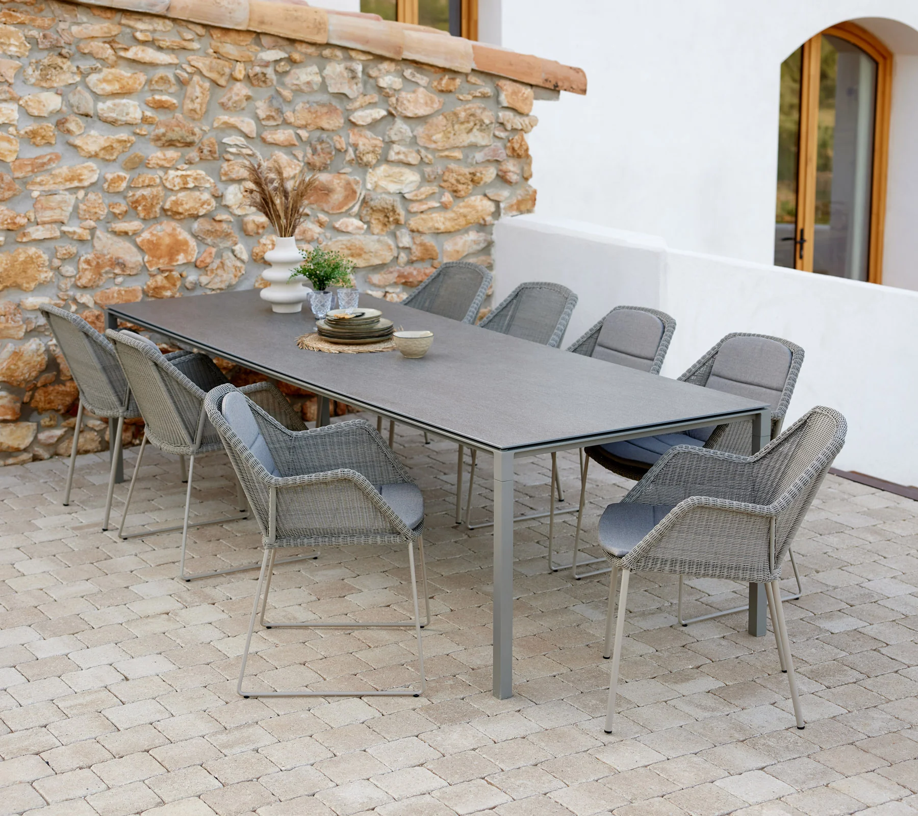 Breeze chair, stackable - Image 3