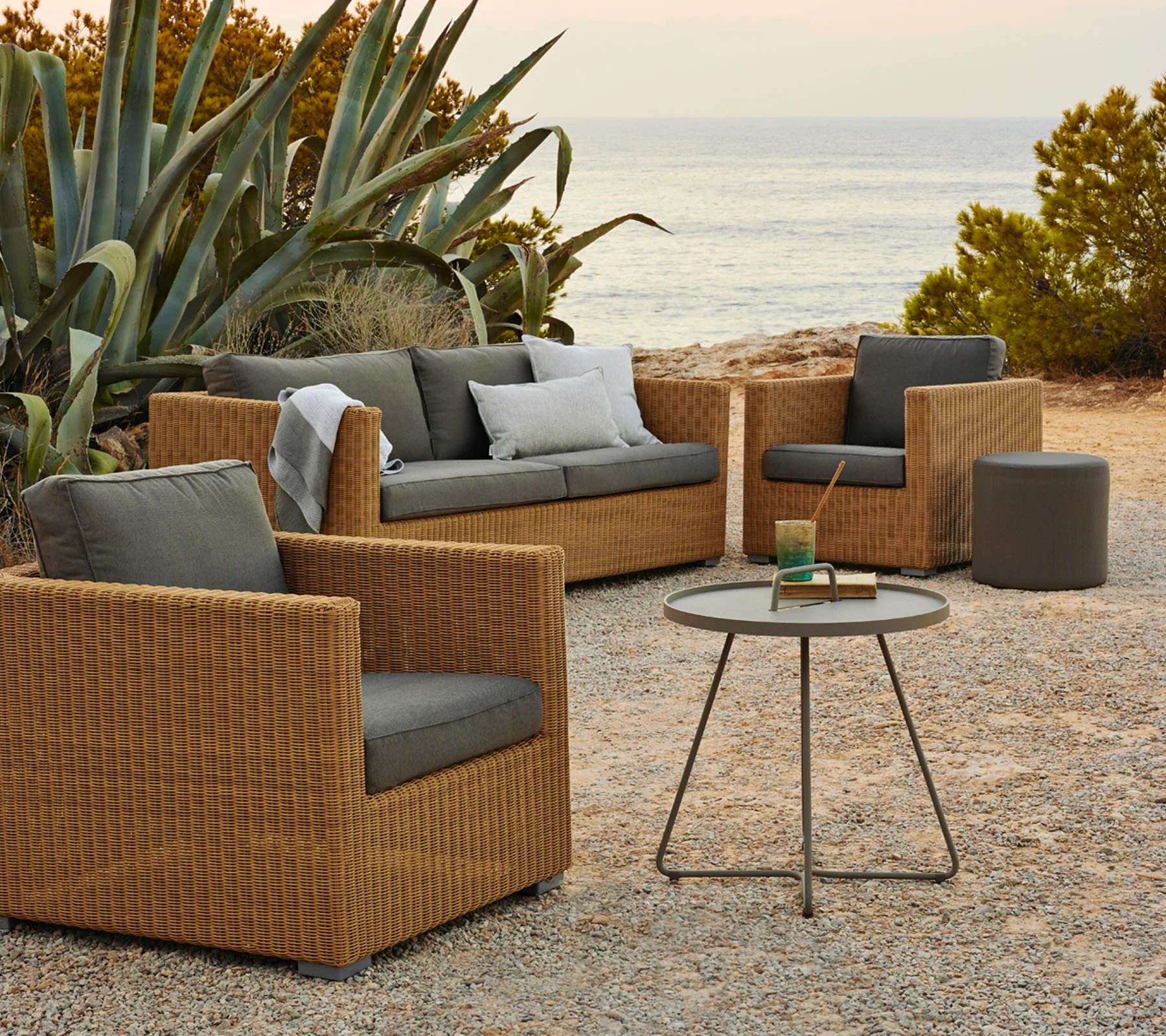 Chester 3-seater sofa - Image 7