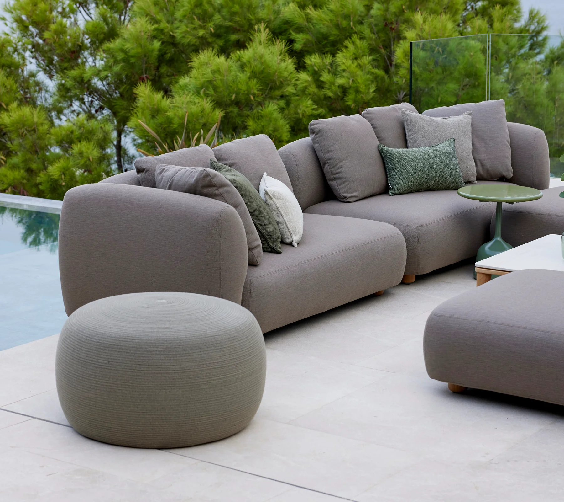 Circle footstool large - Image 7
