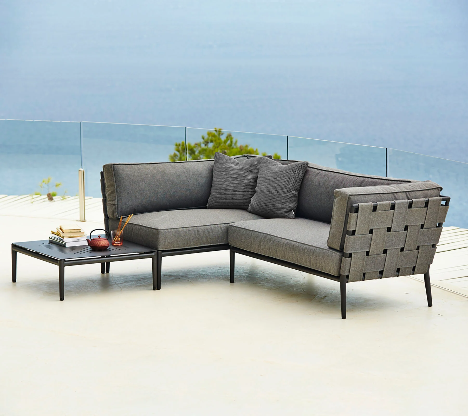 Conic coffee table - Image 3