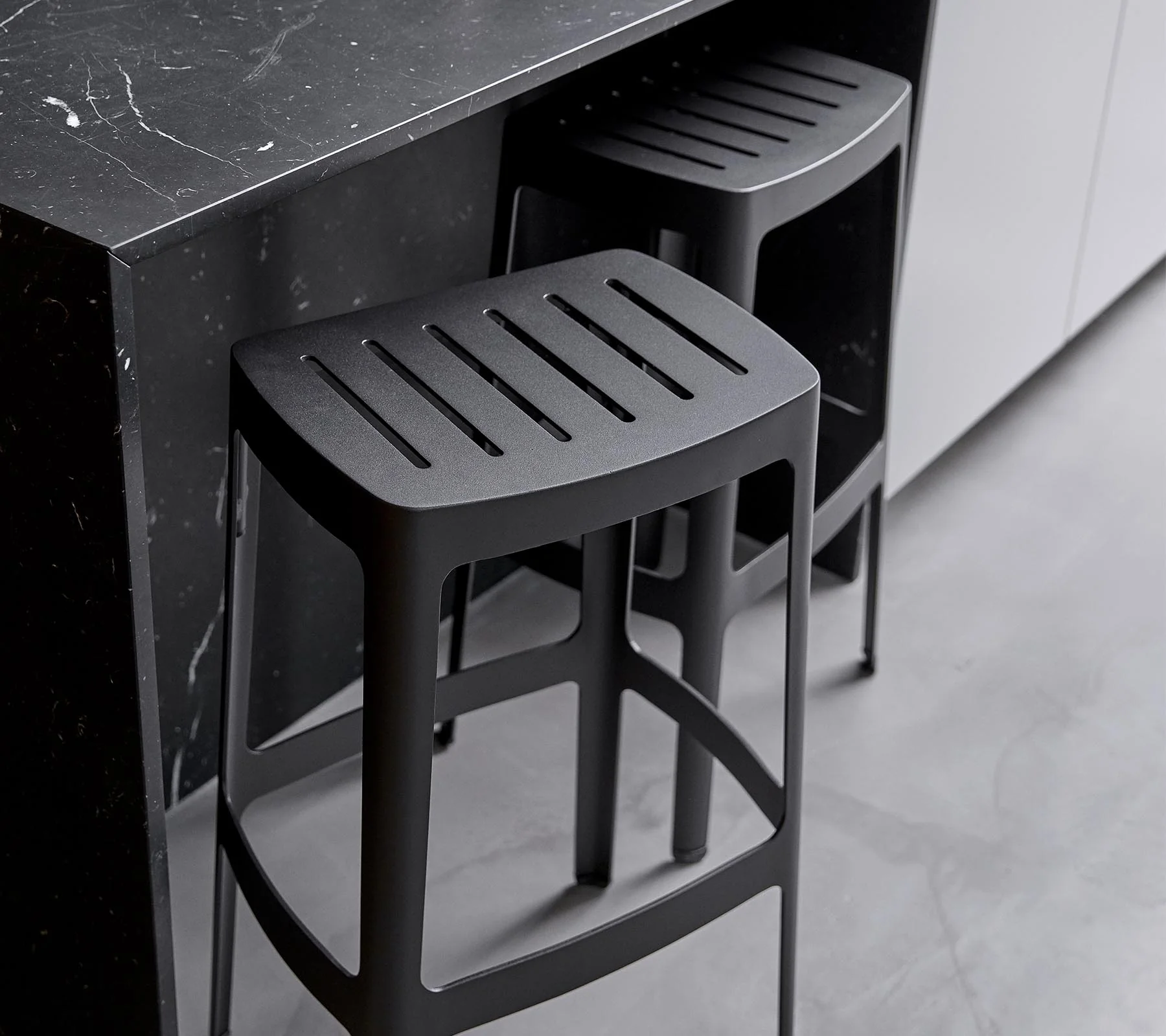 Cut bar chair - Image 8