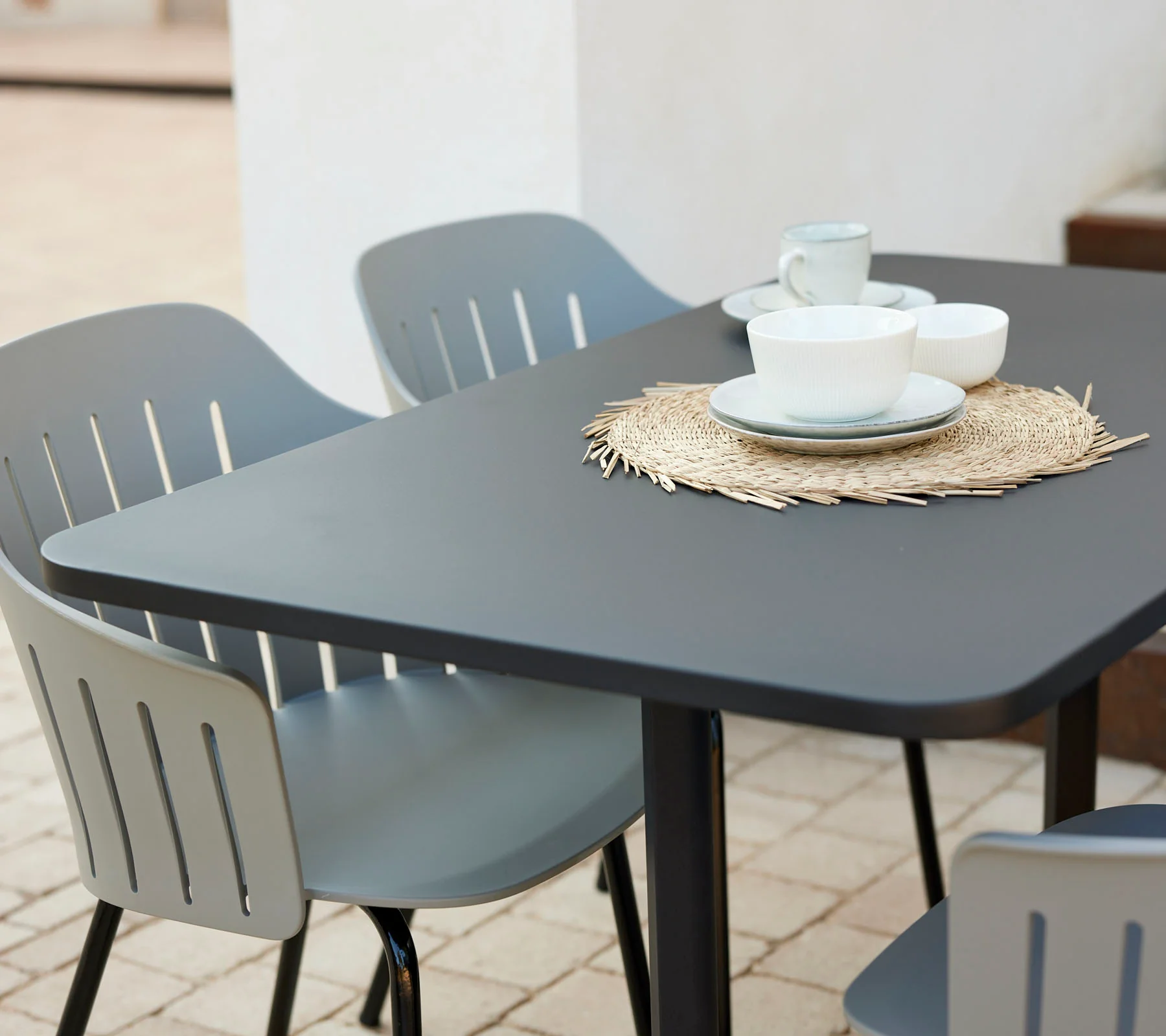 Drop café table - Image 4