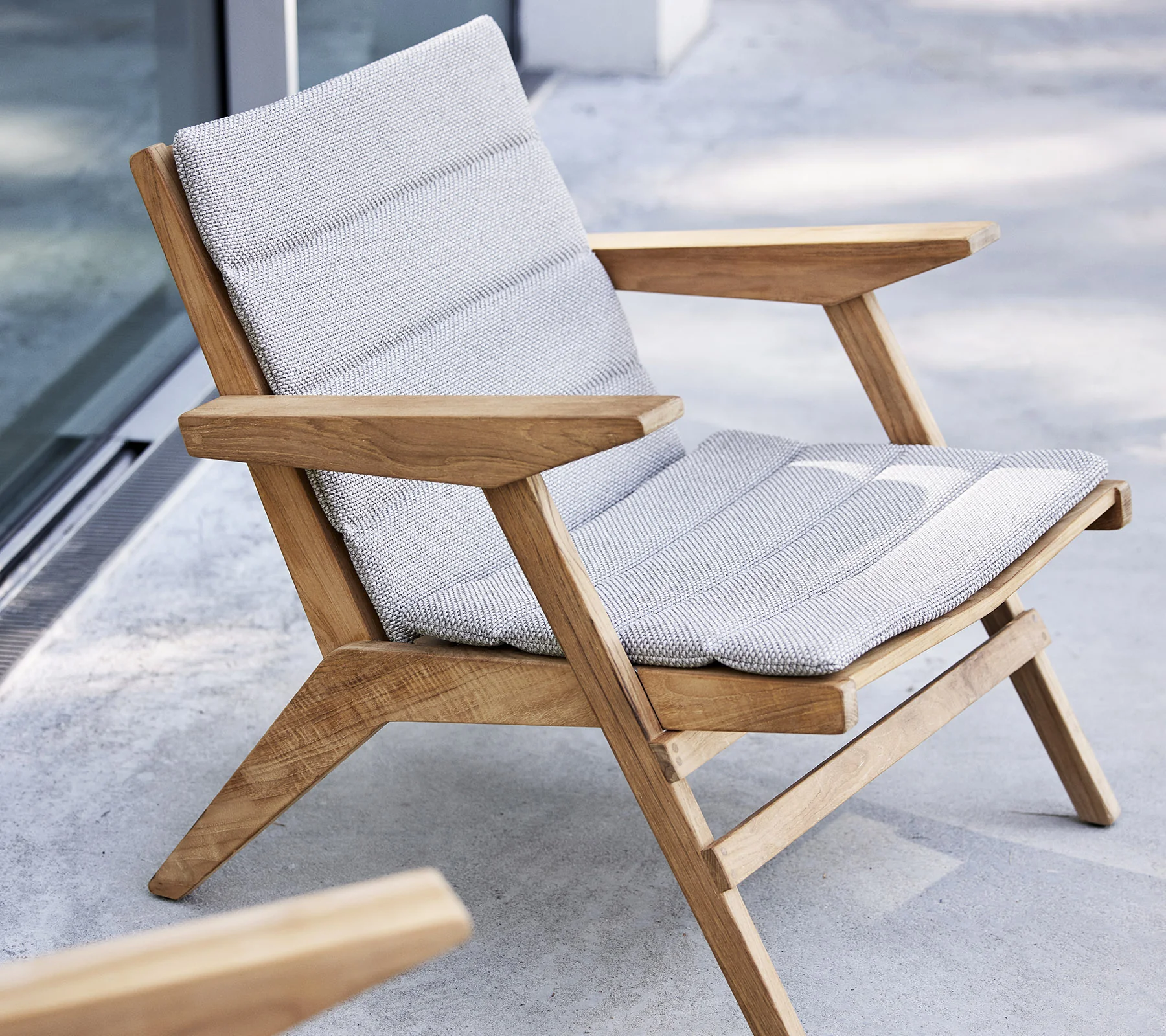 Flip lounge chair - Image 2