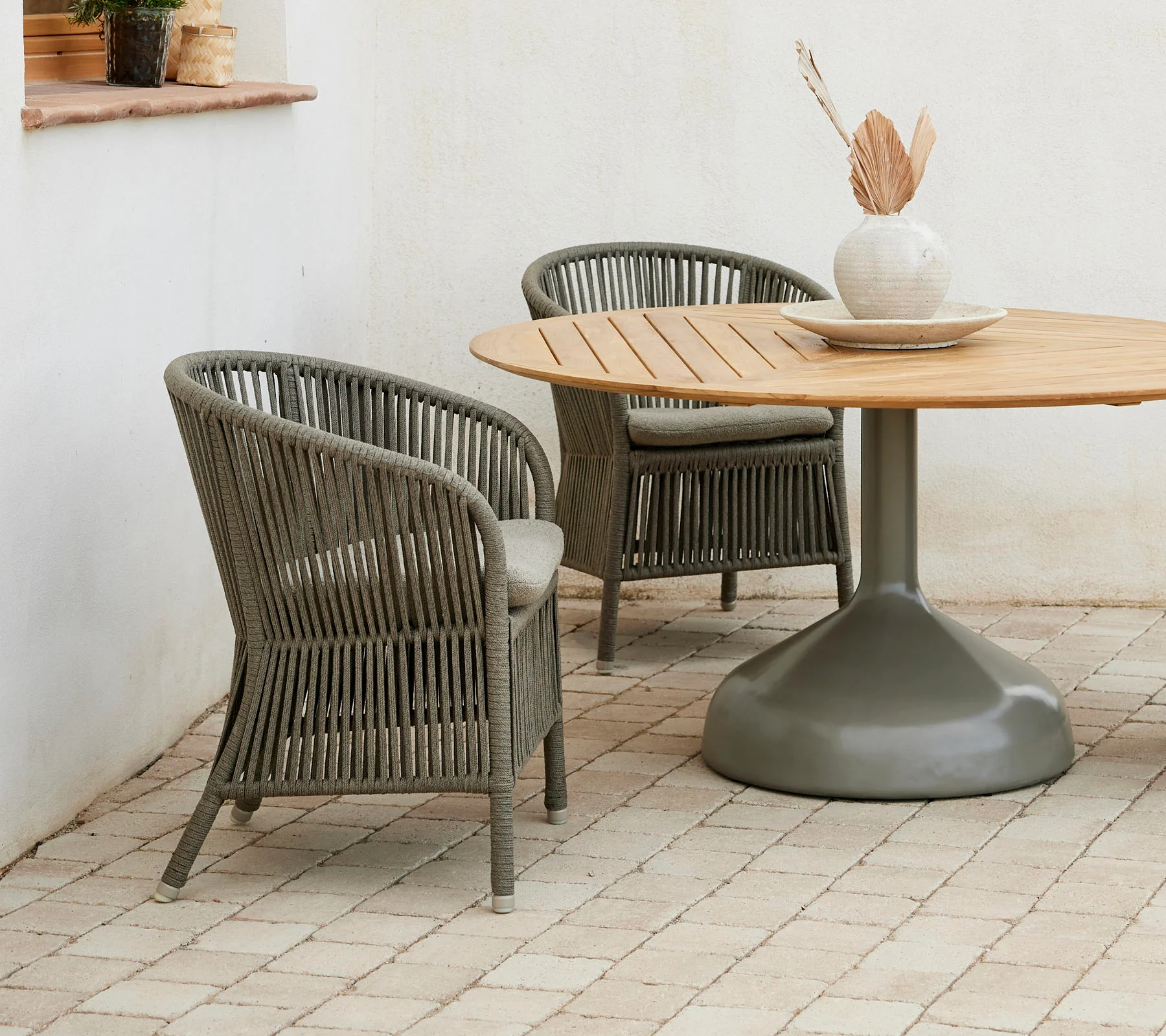 Glaze dining table - Image 3