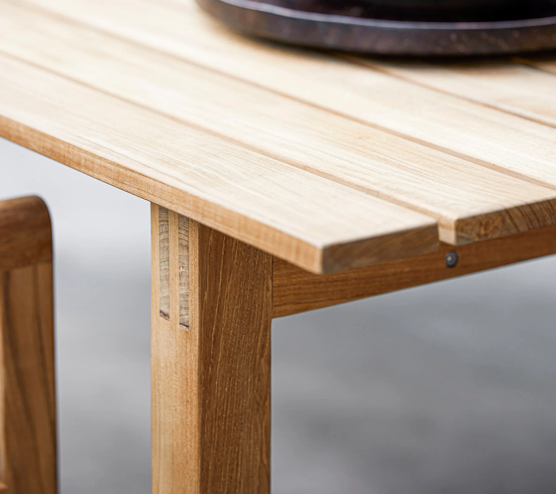 Grace dining table - Image 3