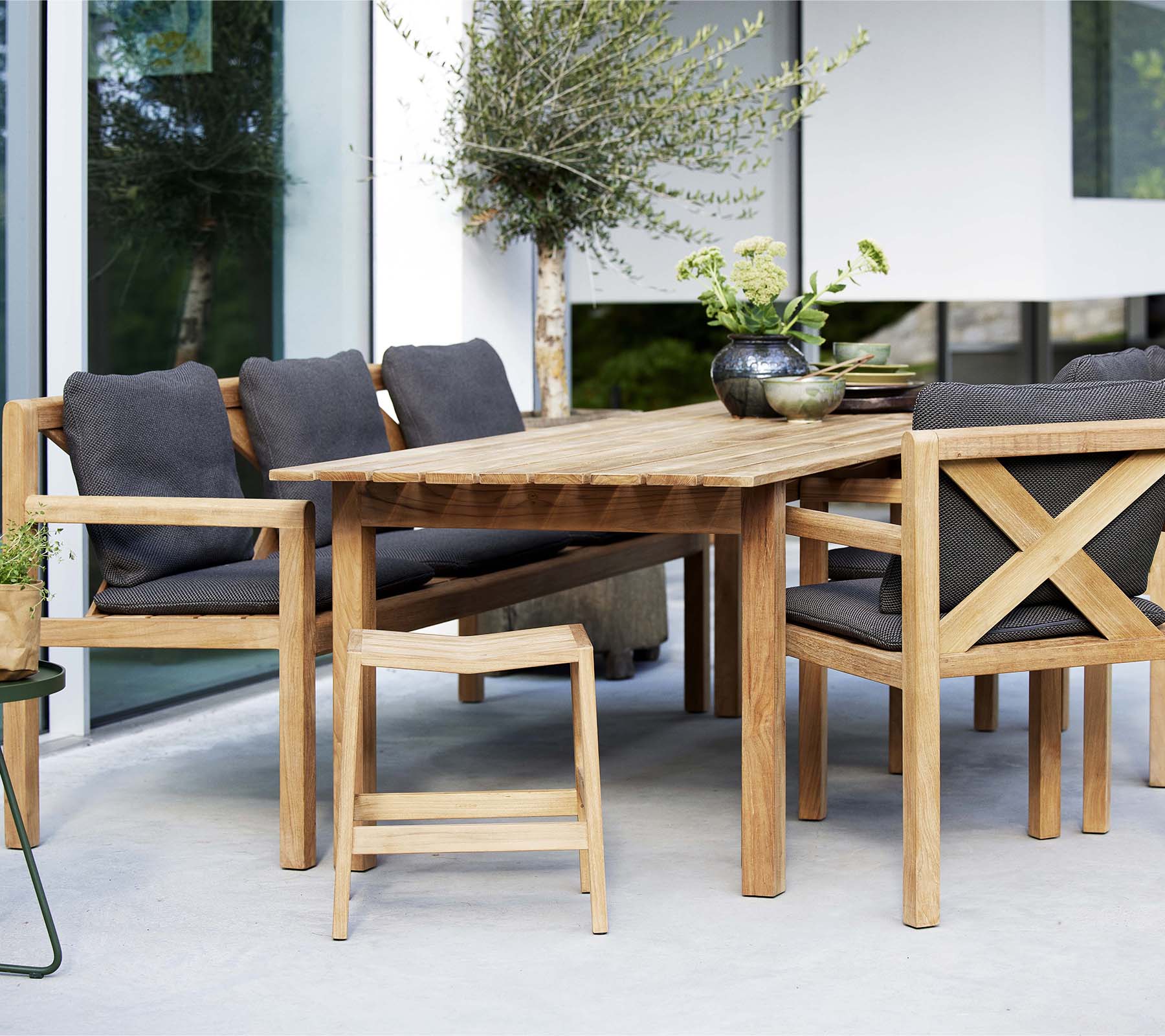 Grace dining table - Image 5