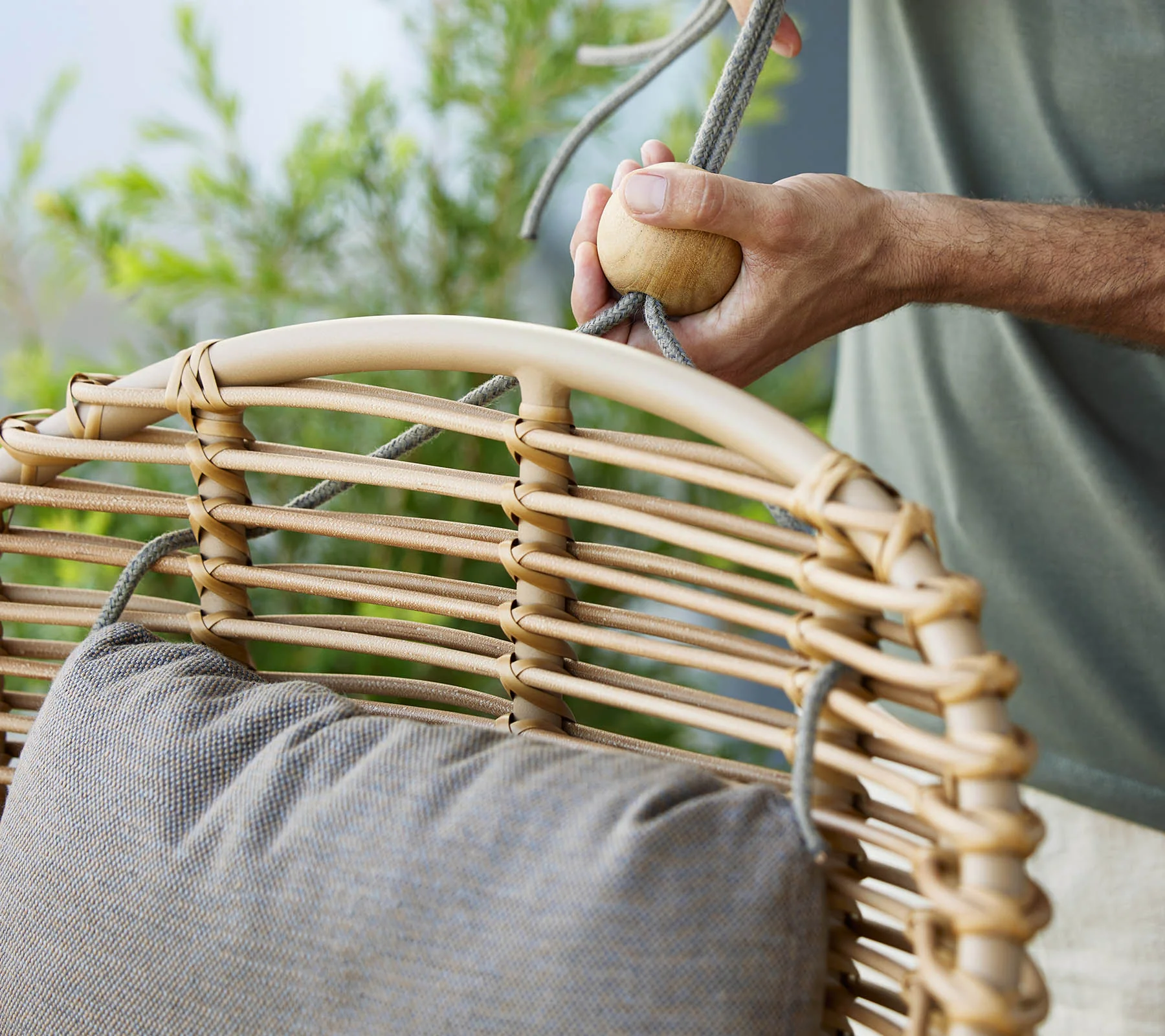 Hive highback chair - Image 9