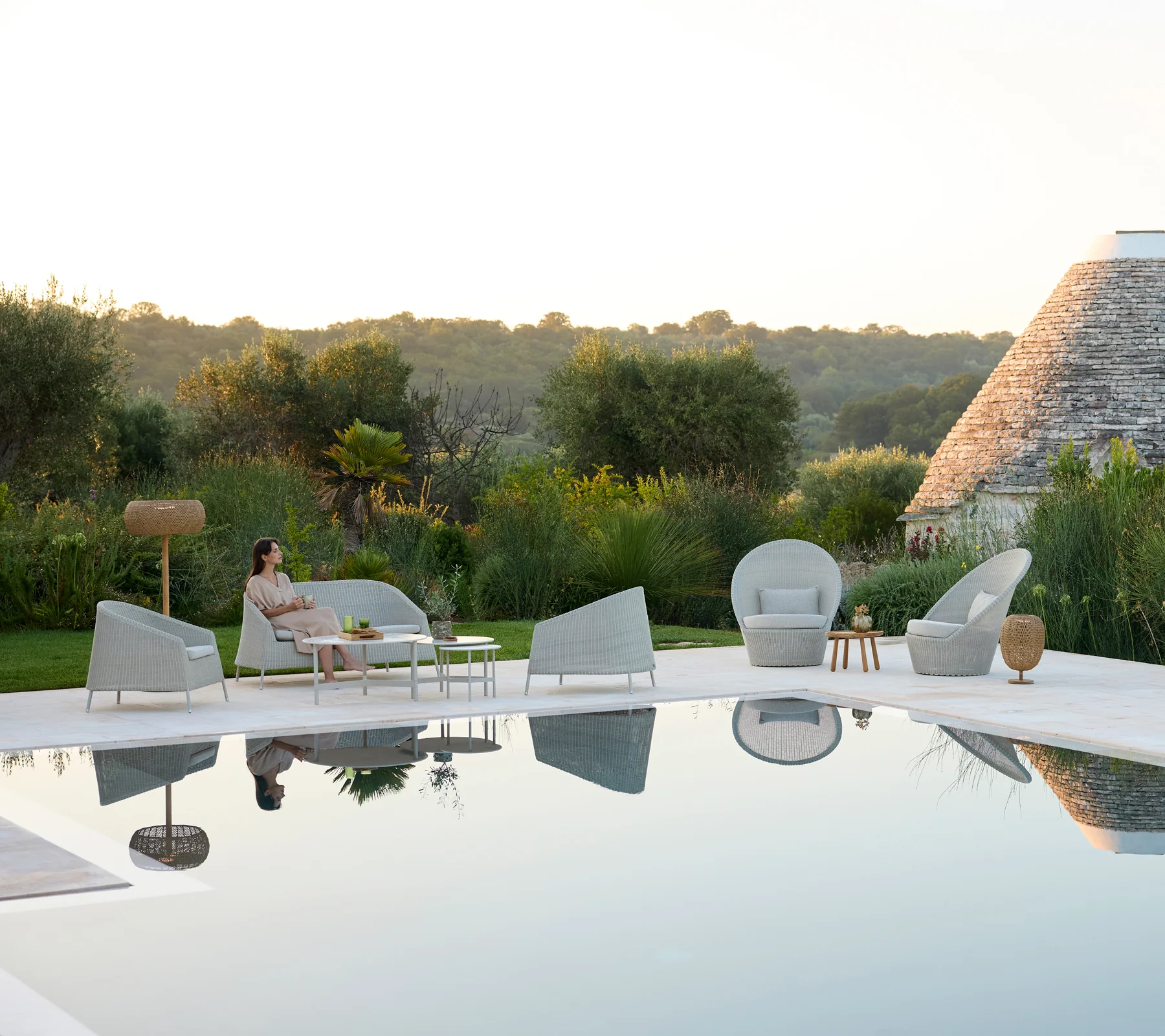 Kingston lounge chair - Image 4