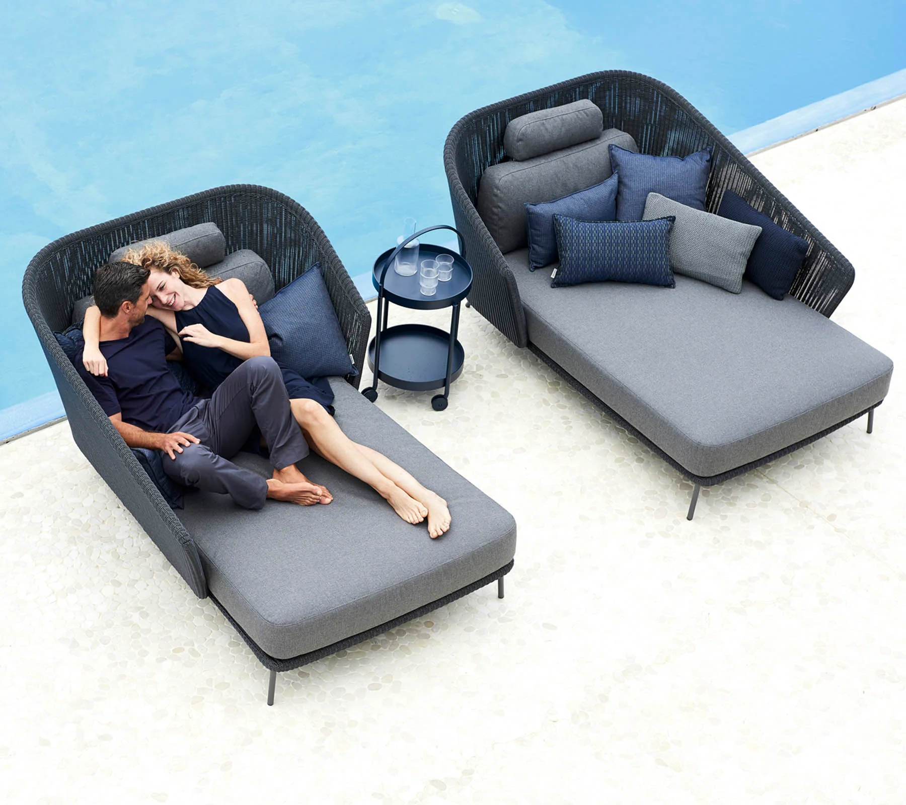 Mega daybed, left - Image 2