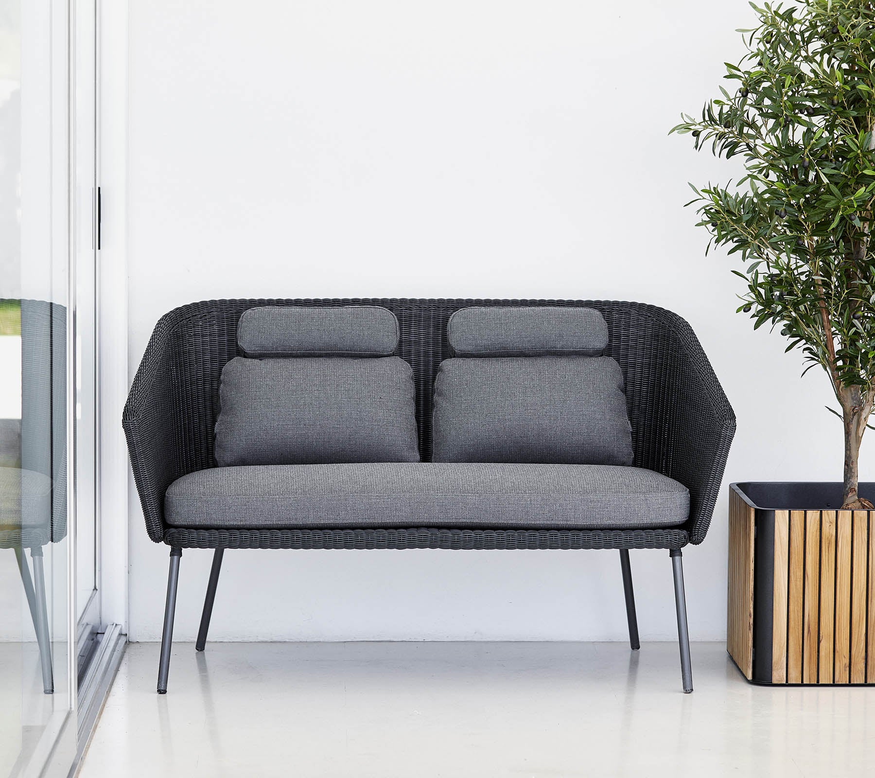 Mega bench - Image 2