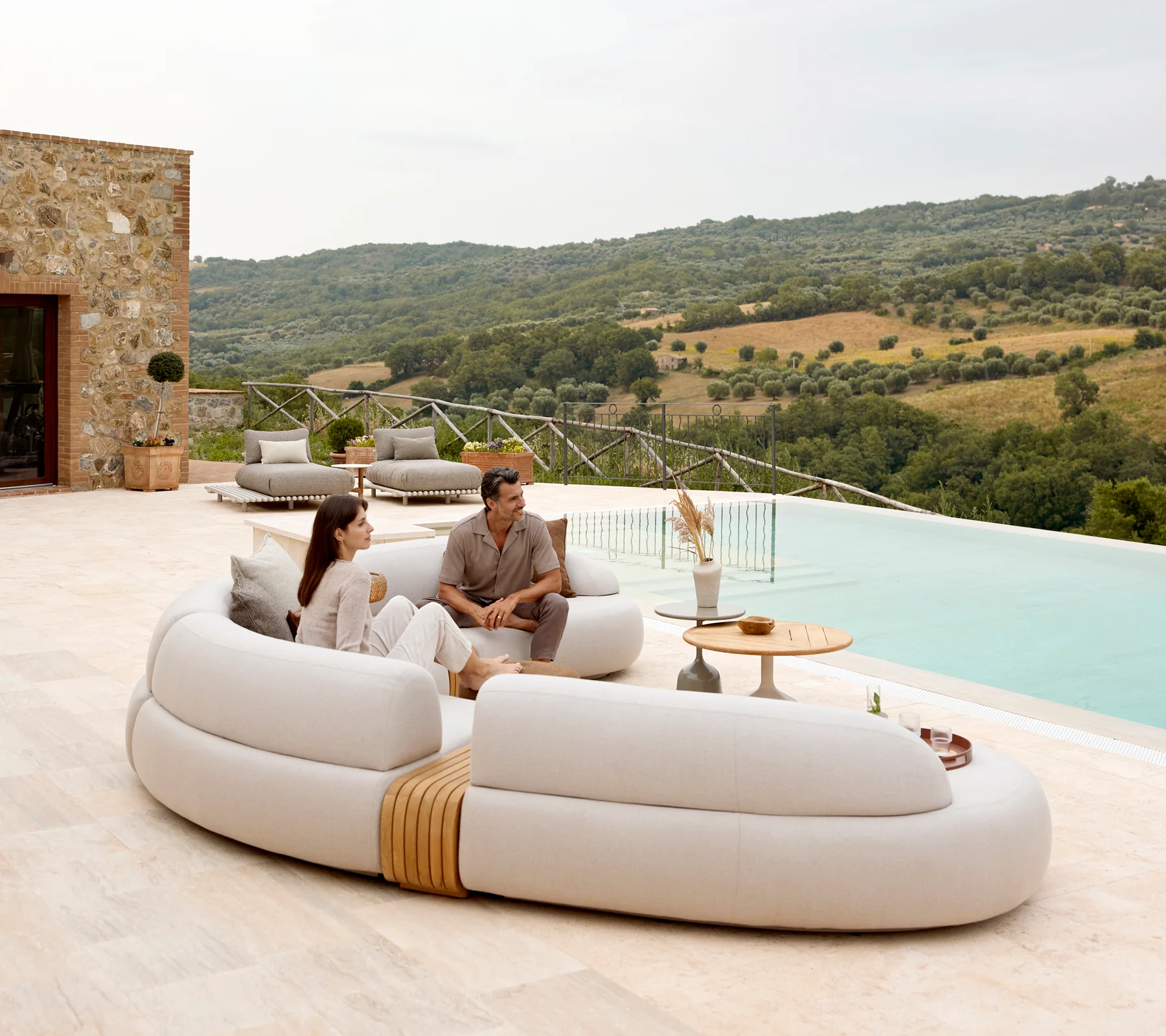 Mellow 6-seater sofa - Image 5