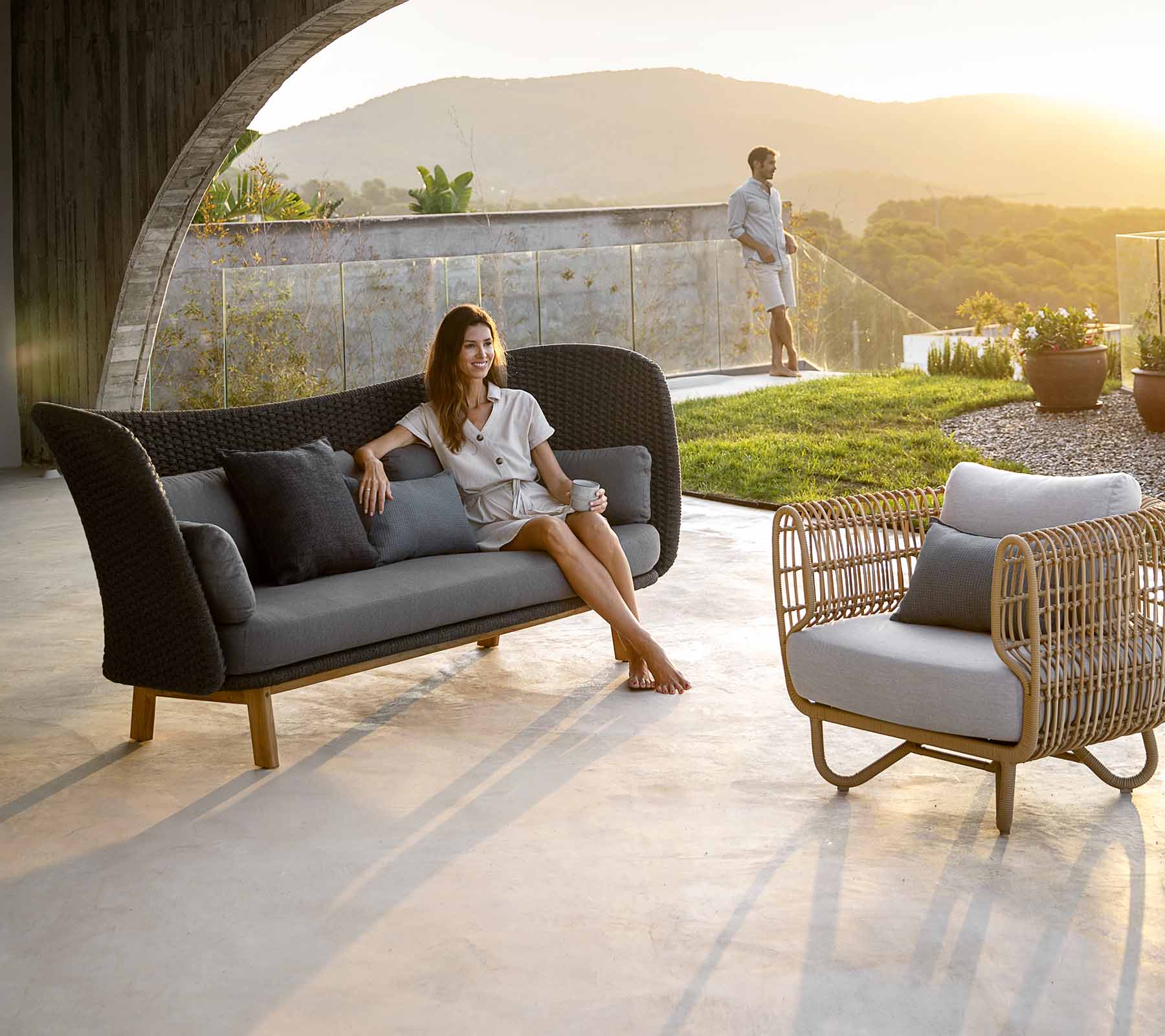 Peacock Wing 3-seater sofa - Image 4