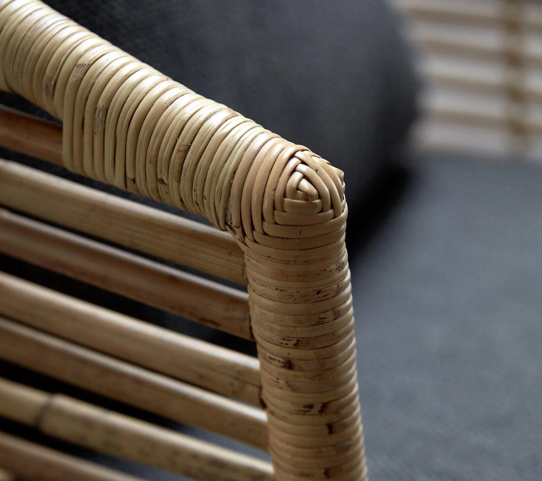 Sense lounge chair - Image 8