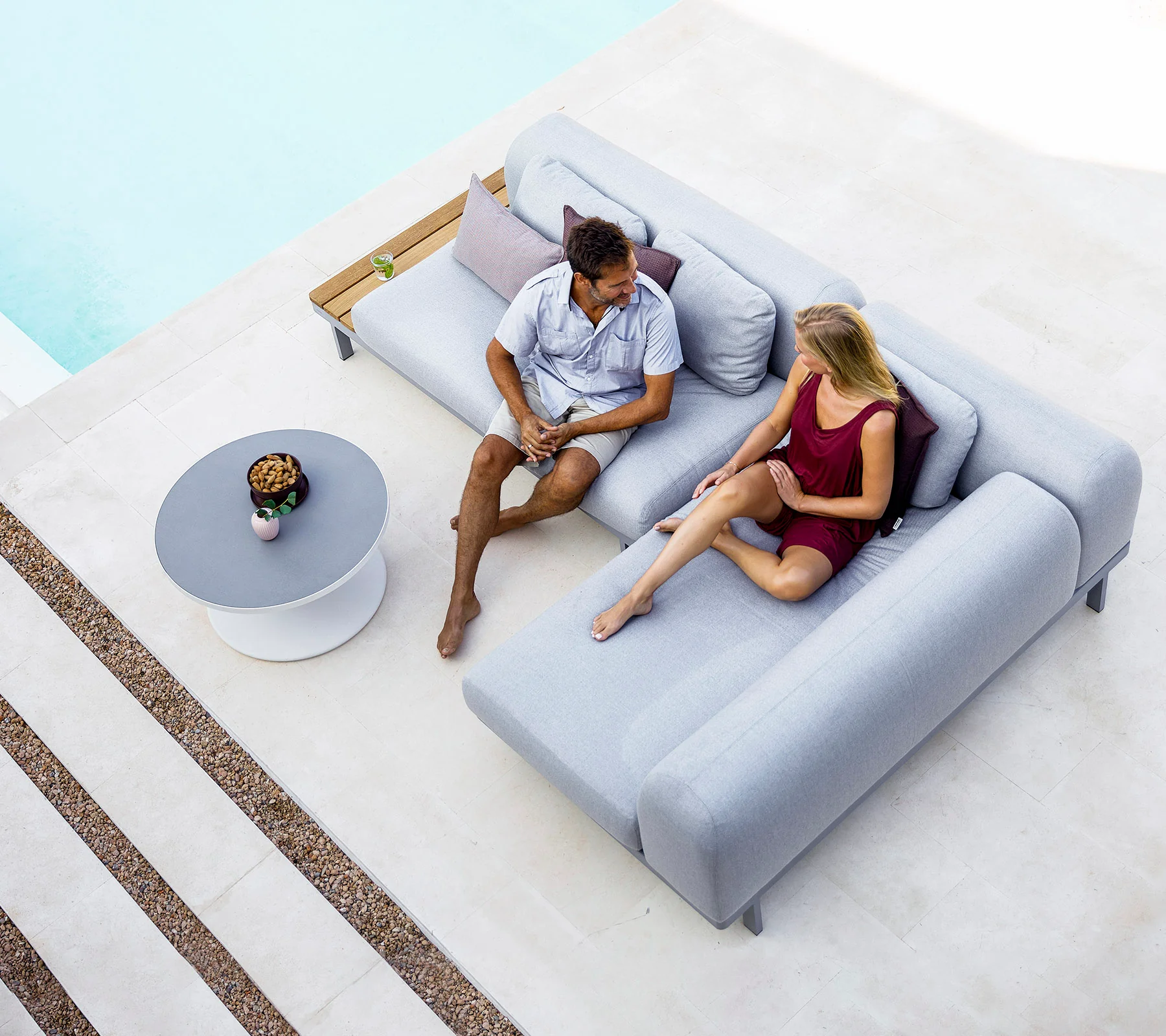 Space compact 2-module corner sofa with side table - Image 3