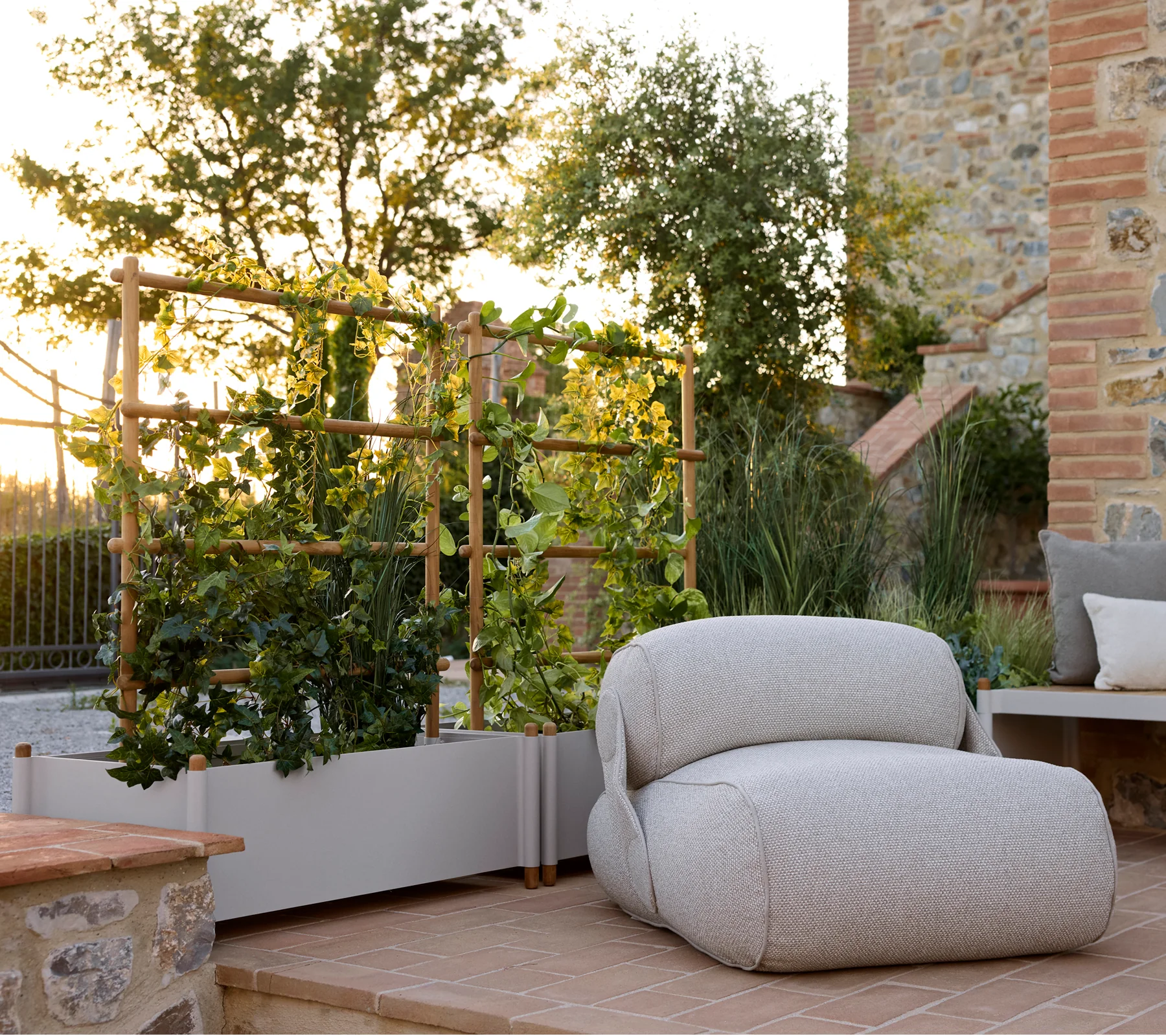 Sticks planter rack - Image 4